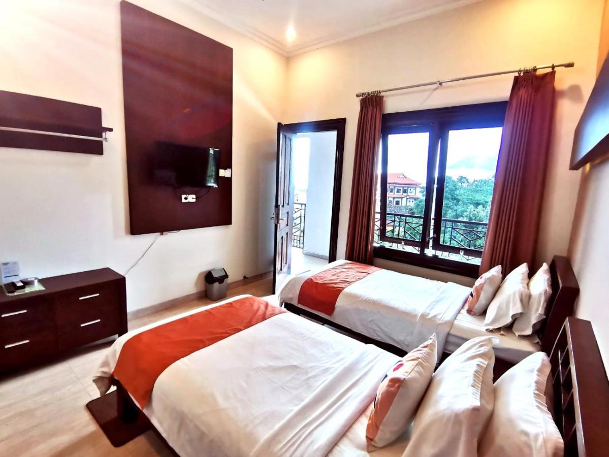 Avila Ketapan Rame Hotel Prigen Екстериор снимка
