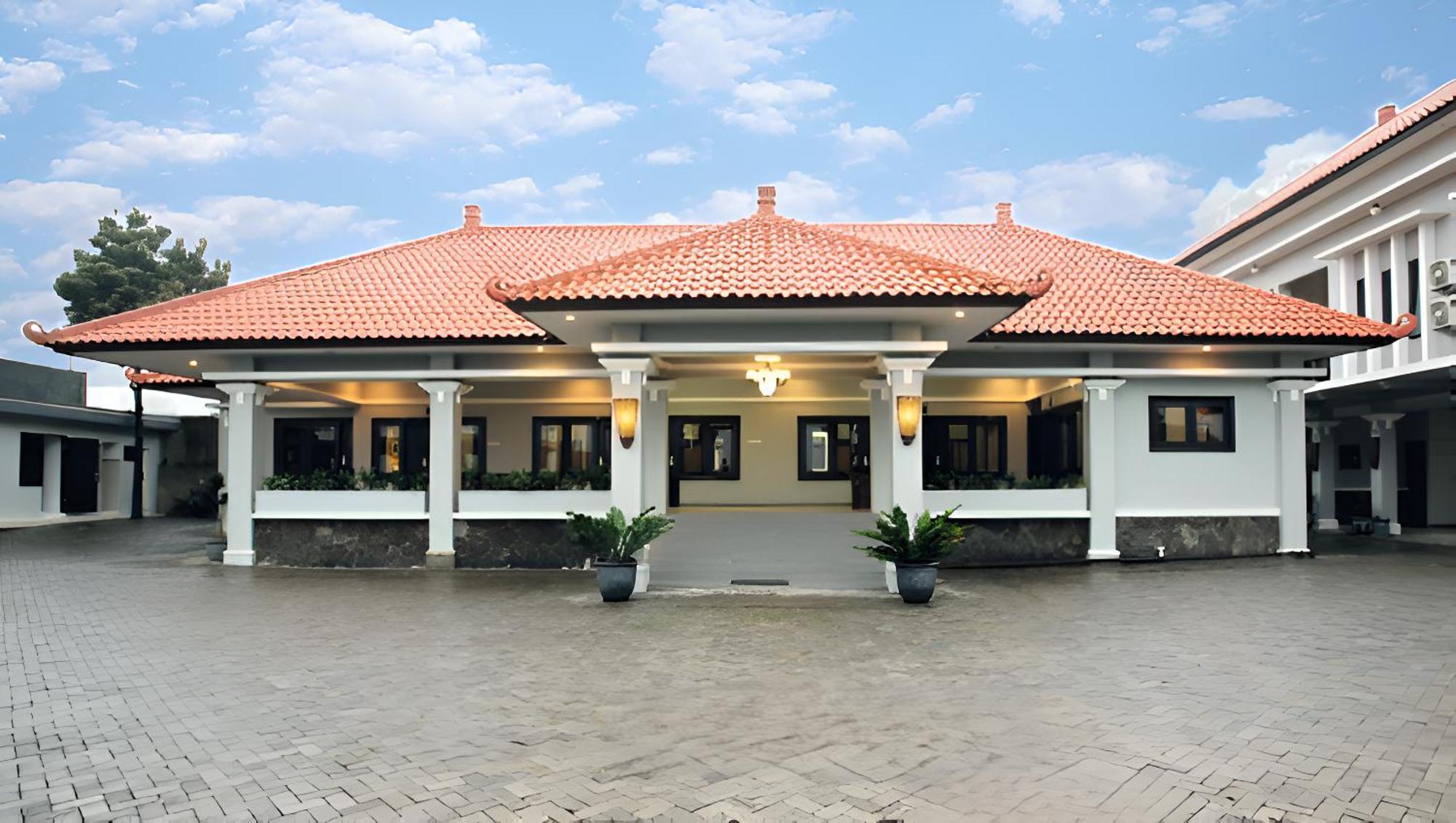Avila Ketapan Rame Hotel Prigen Екстериор снимка